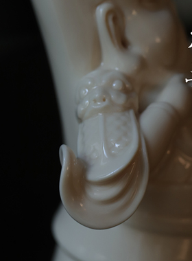 本曼皓刃小圣关公白瓷雕塑摆件