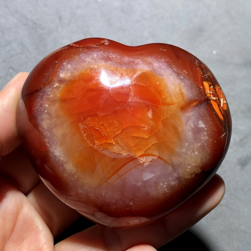 千蕊天然红玛瑙心摆饰 玛瑙原石手把件一颗红心 把玩心心相印实物