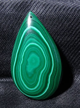 天然孔雀石象形项链送礼佳品吊坠