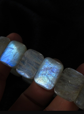 天然蓝光月长石手串