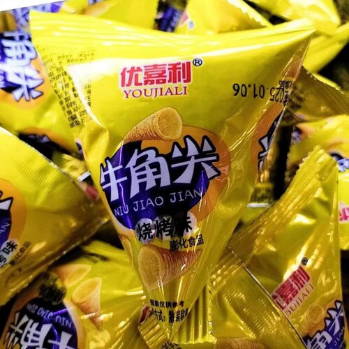 优嘉利牛角尖妙脆角香辣味烧烤味番茄味小吃下午茶点心分享小零食 - 图0