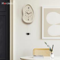 Free Punch Cream Wind Clock Hanging Clock Living Room Modern Minima Home Art Atmospheric Creative Clock