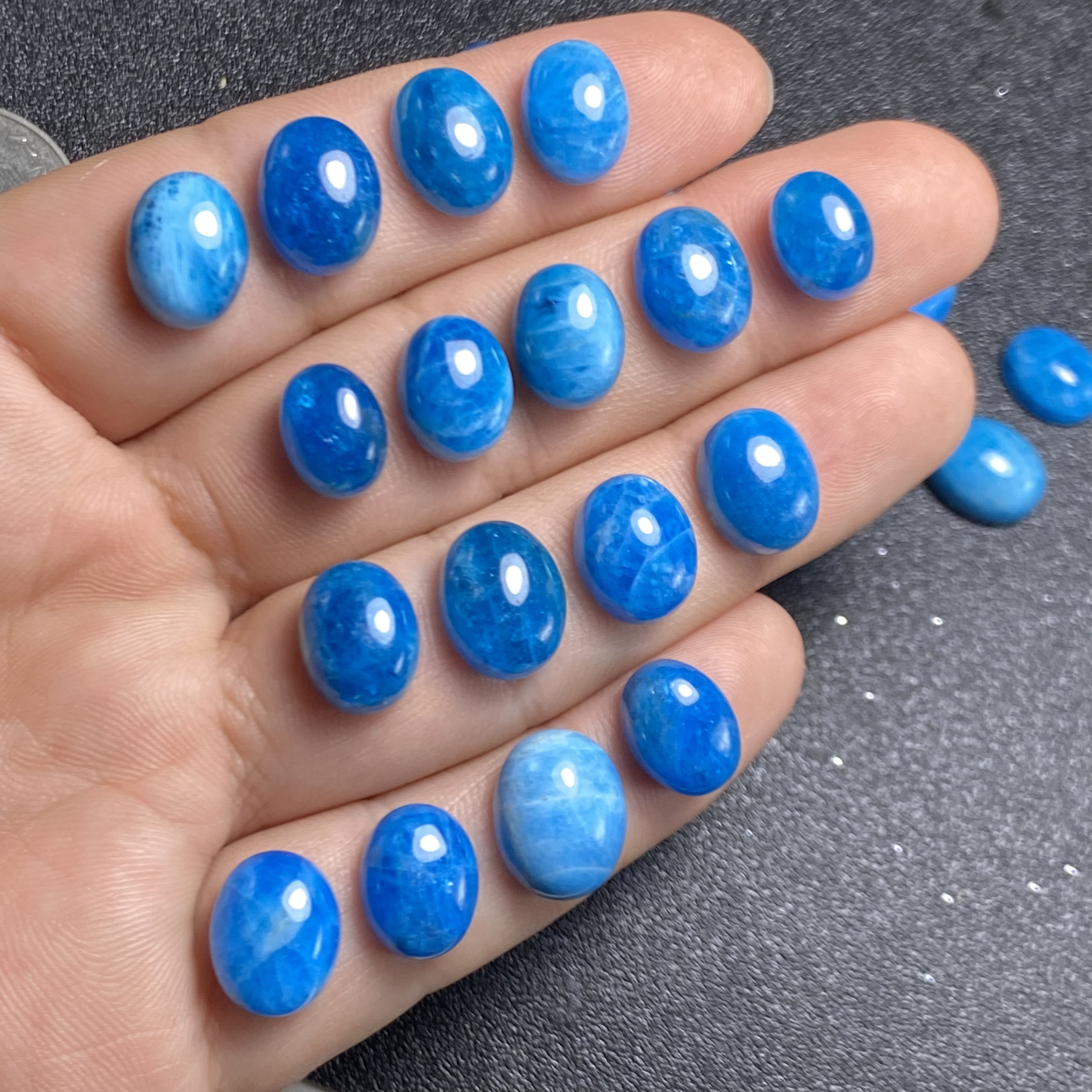 New low-level natural blue phosphorescent oval ring surface bare stone egg surface DIY jewelry accessories inlaid ring earrings