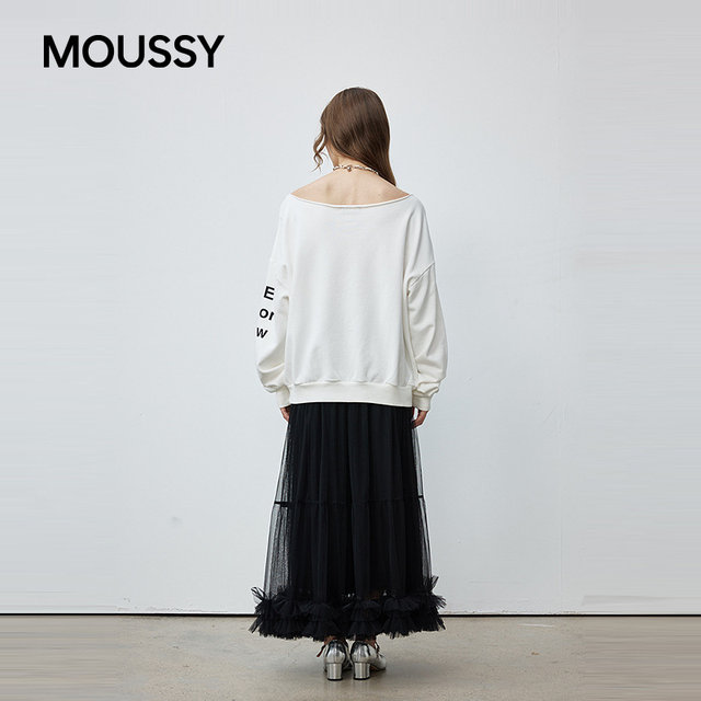 MOUSSY spring new product lazy casual style letter contrast one-line collar sweatshirt 028IAZ90-1301