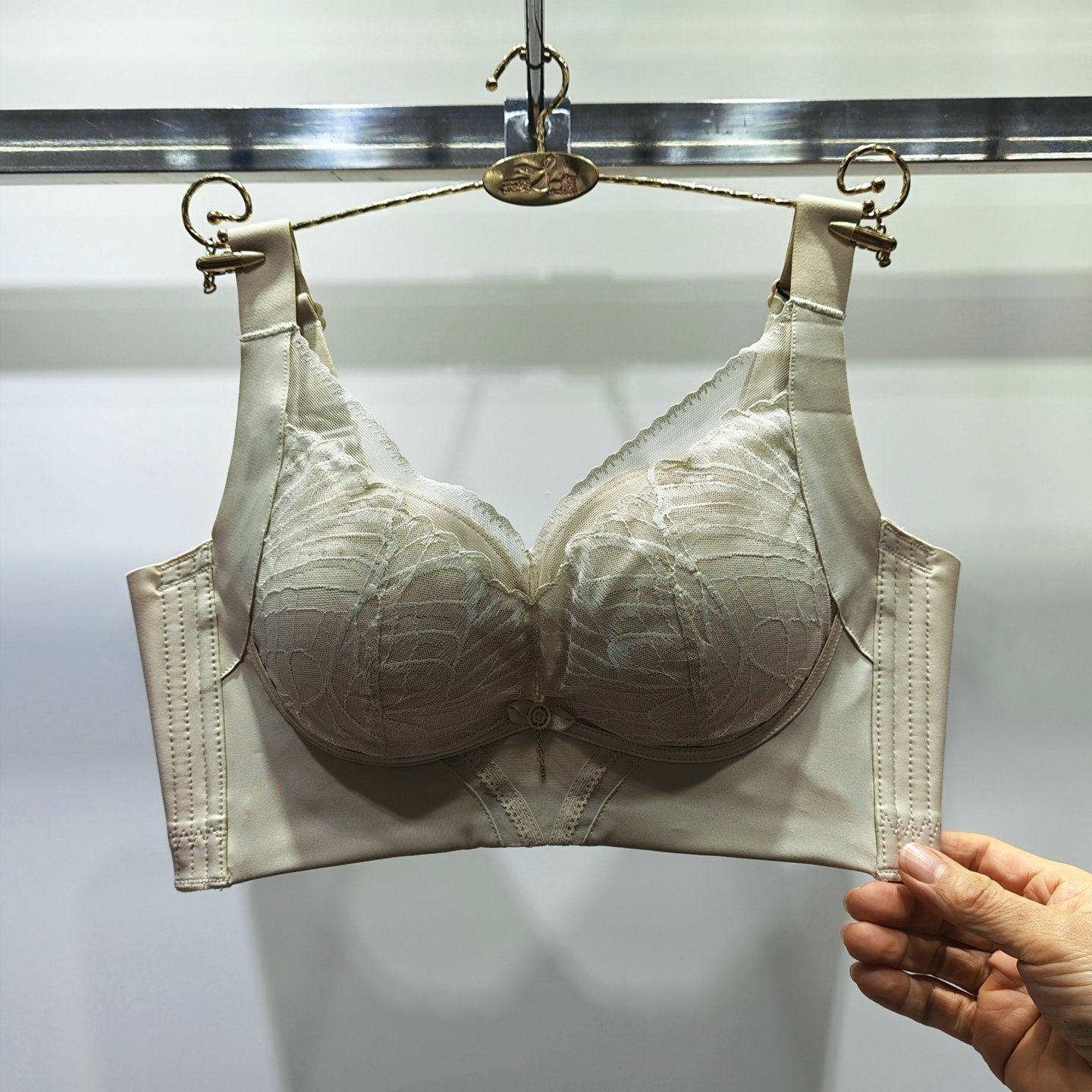 每美文胸2810B 青年女性中厚无磁无钢圈小胸聚拢调整型铜氨丝内衣,淘宝优惠券,粉丝福利购,淘宝优惠卷