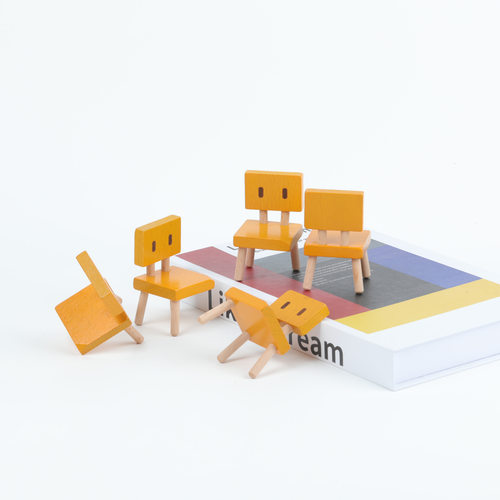 铃芽之旅草太椅子摆件小板凳手办木质铃芽户缔桌面模型周边 - 图0