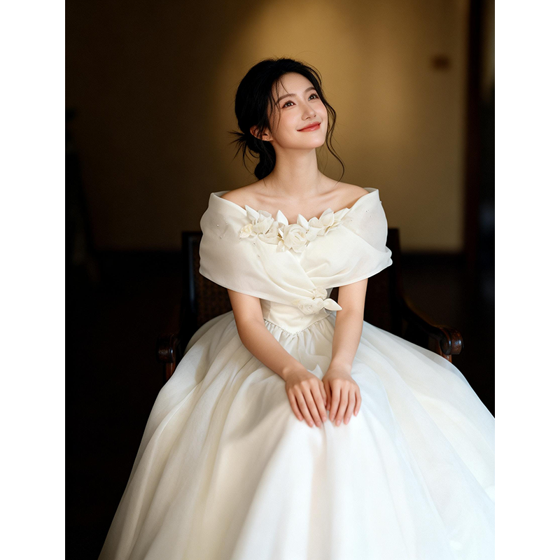 法式复古风一字肩轻婚纱白玫瑰重工气质感主纱新娘订婚结婚礼服裙,淘宝优惠券,粉丝福利购,淘宝优惠卷