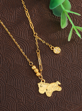 s925纯银镀黄金色新款生肖马光面金马爆闪吊坠项链女时尚流苏钱币