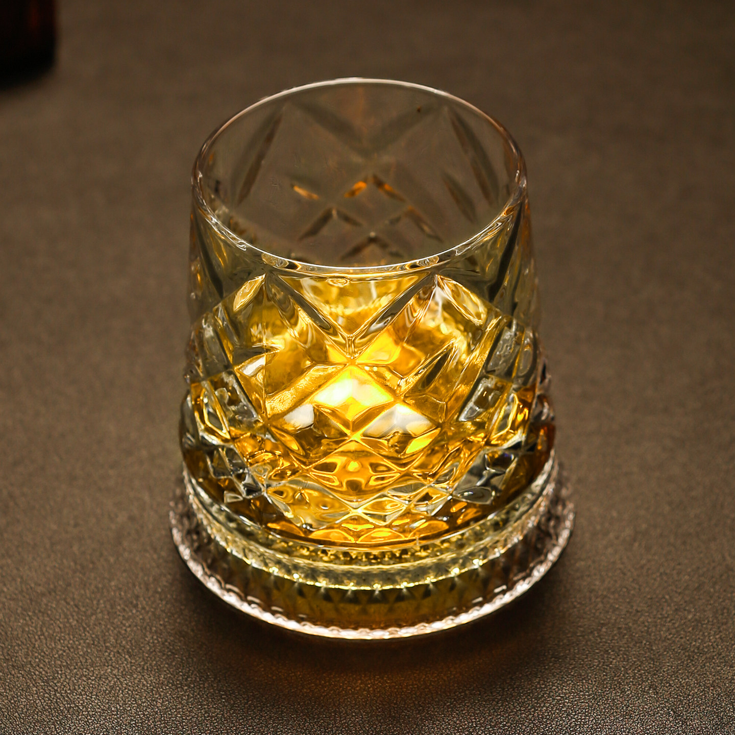 麦卡伦古典水晶玻璃旋转威士忌酒杯家用创意转转杯子高级感洋酒杯,淘宝优惠券,粉丝福利购,淘宝优惠卷