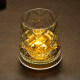 ແກ້ວວິສະກີ ໝູນວຽນແກ້ວ Macallan ໄປເຊຍກັນ