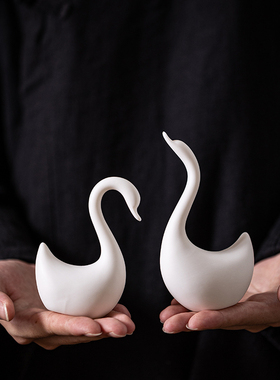 德化陶瓷白天鹅一对情侣礼物