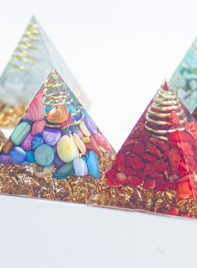 跨境天然水晶碎石查克拉金字塔滴