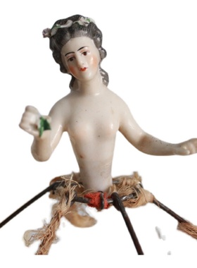 德国产手绘精致脸半身娃娃摆件