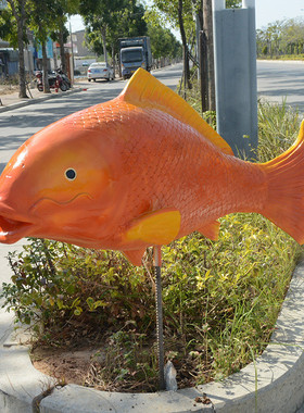 玻璃钢鲤鱼雕塑户外园林金鱼锦鲤鱼海洋雕塑卡通招财大水景摆件