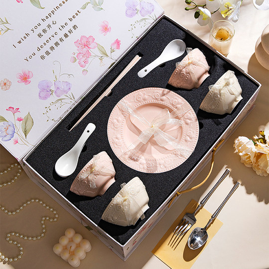 Modernes französisches Besteckset mit Hausfrauenprägung