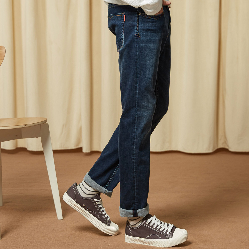 美特斯邦威男士冬季莱卡弹力牛仔裤 metersbonwe霓尚牛仔裤