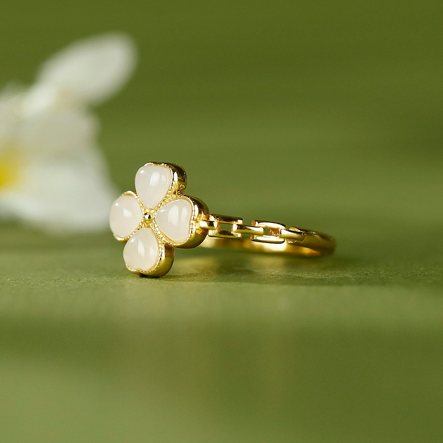 Hetian jade four-leaf clover ring for women, silver inlaid with white jade