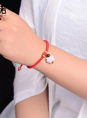 桃木翡翠生肖本命年礼物红绳手链