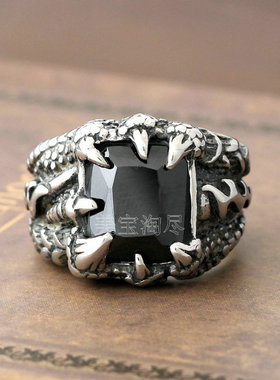朋克风龙爪钛钢防身黑红火焰戒指