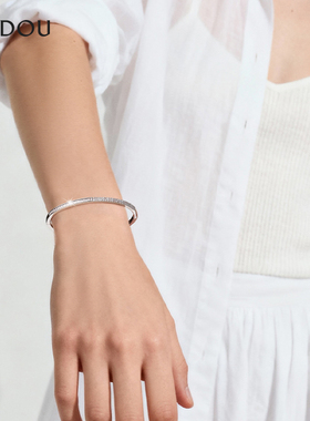 阿吉豆手链女款银色几何线条手镯