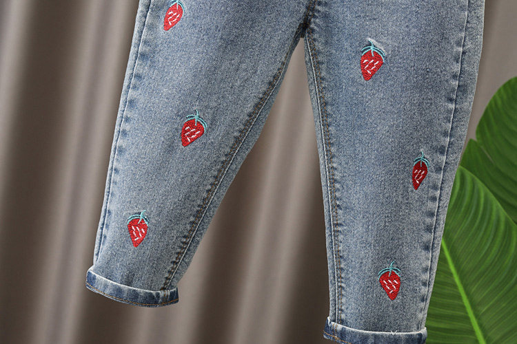 女童牛仔裤秋装洋气女宝宝小脚裤2024新款童装裤子儿童春秋长裤潮