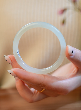 凤飞凰和田玉晴水宽条手镯送女友