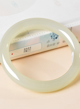 凤飞凰和田玉晴水冰底玉镯