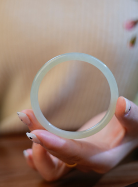 凤飞凰和田玉晴水细款叮当镯