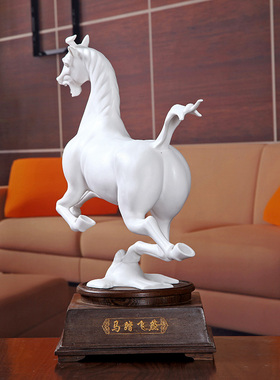 大师手工雕刻商务摆件德化白瓷