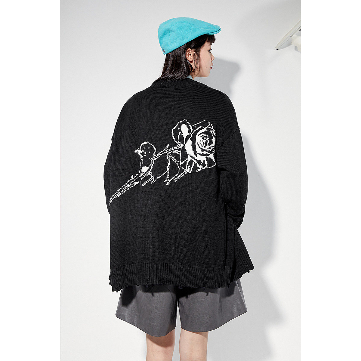 太平鸟玫瑰女慵懒黑色2022年针织衫 太平鸟广仁毛针织衫