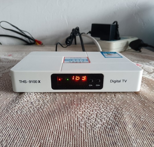 Brand new cable TV high-definition set-top box Tonghui Zhejiang Radio and Television Hunan Cable Hubei Jiangsu Cable Universal