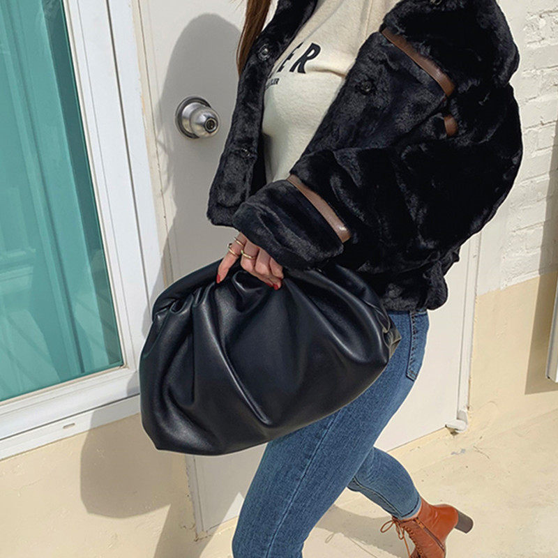 网红明星同款褶皱手拿包2021新款云朵包时尚大容量手抓包斜挎手包,淘宝优惠券,粉丝福利购,淘宝优惠卷