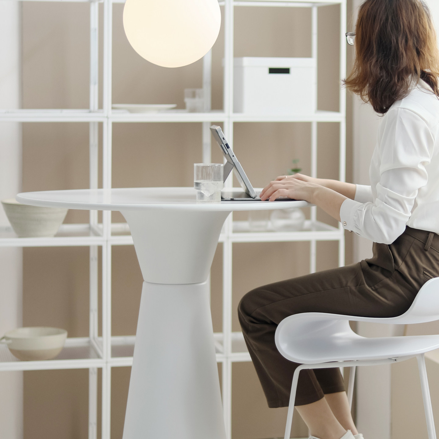 北欧简约小户型阳台吧台桌家用现代吧台咖啡高脚桌酒吧圆形高桌子,淘宝优惠券,粉丝福利购,淘宝优惠卷