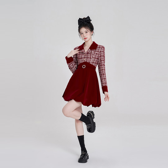 小香风v领红色格子设计感连衣裙女秋冬季高级感新年战袍丝绒裙子
