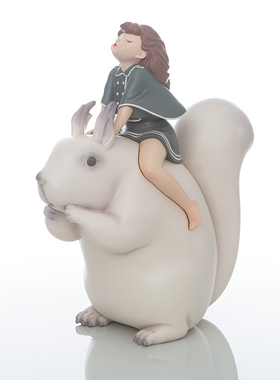 白夜童话先生晓欧雕塑品酒柜松鼠