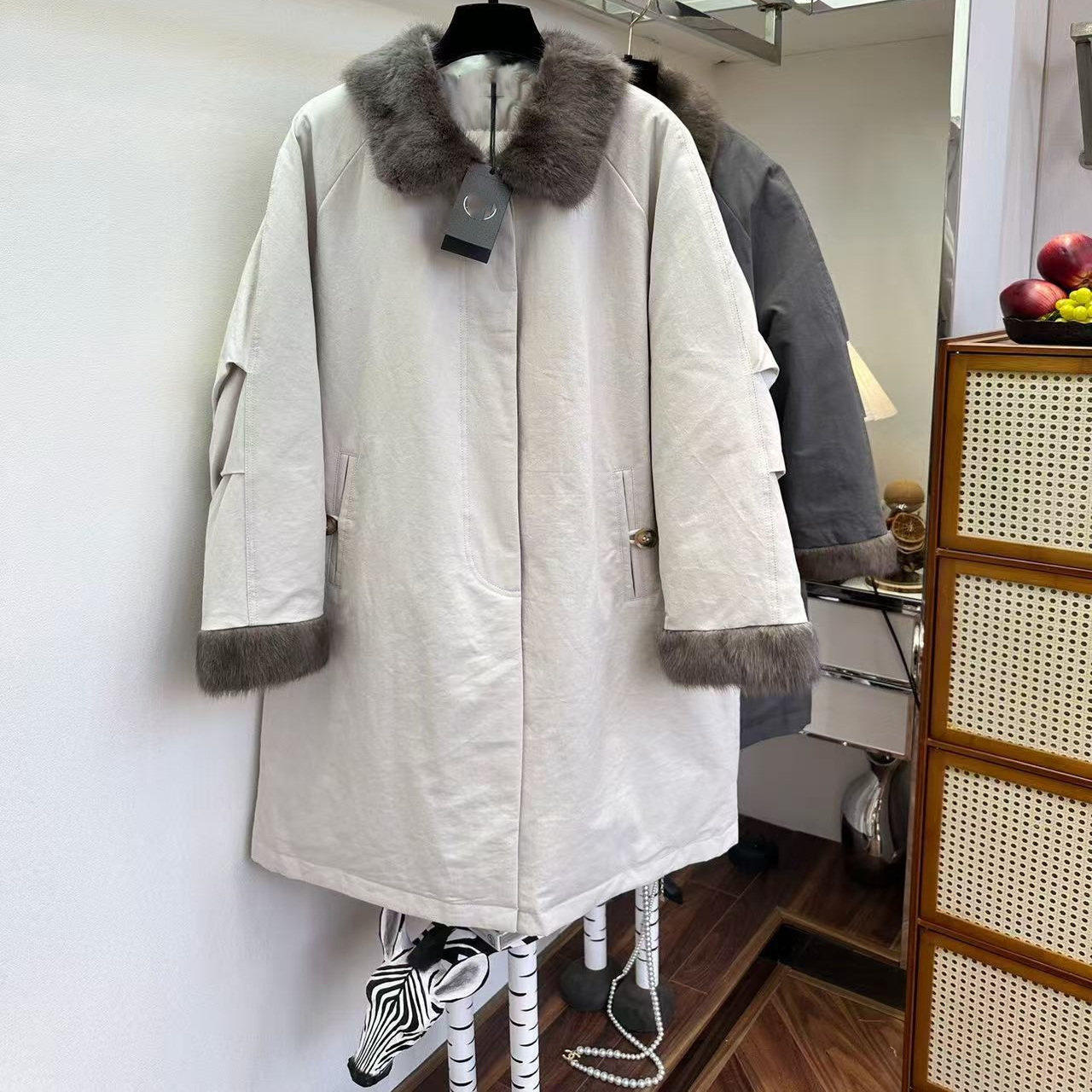 好漂亮宽松圆领字母印花长袖针织衫男女同款通勤上衣灰色套头衫潮,淘宝优惠券,粉丝福利购,淘宝优惠卷