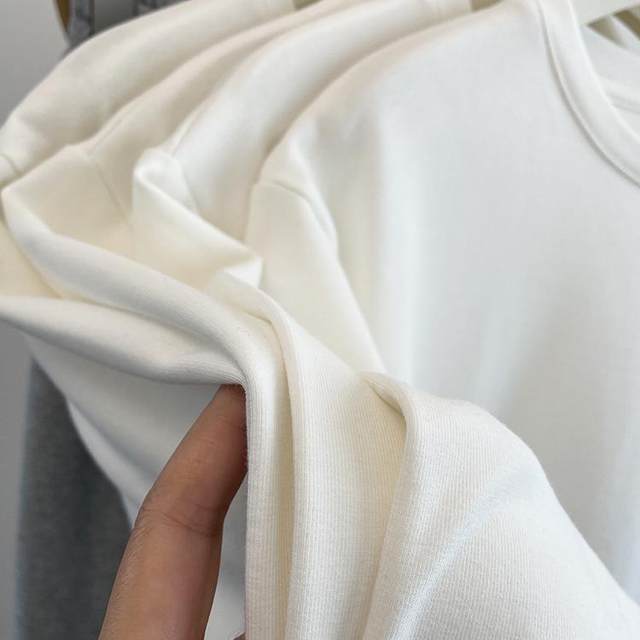 Autumn and winter embroidered white bottoming shirt for women brushed long sleeves