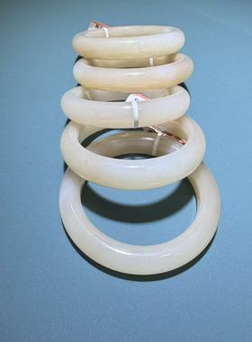 多种圈口 新疆和田玉藕粉手镯高品质女士妈妈玉镯