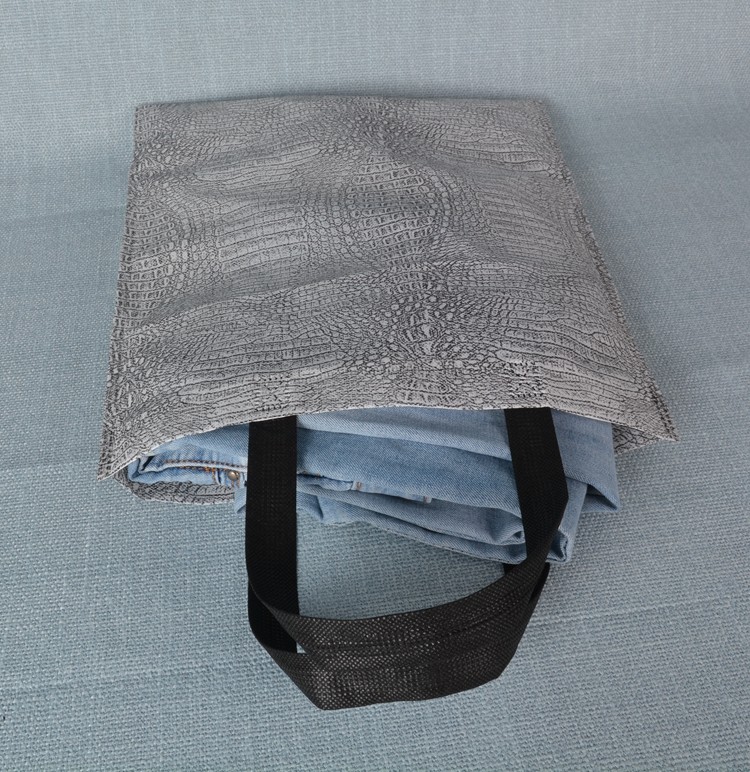白鳄纹服装袋现货装衣服袋子无纺布袋环保袋购物袋衣服手提袋批发,淘宝优惠券,粉丝福利购,淘宝优惠卷