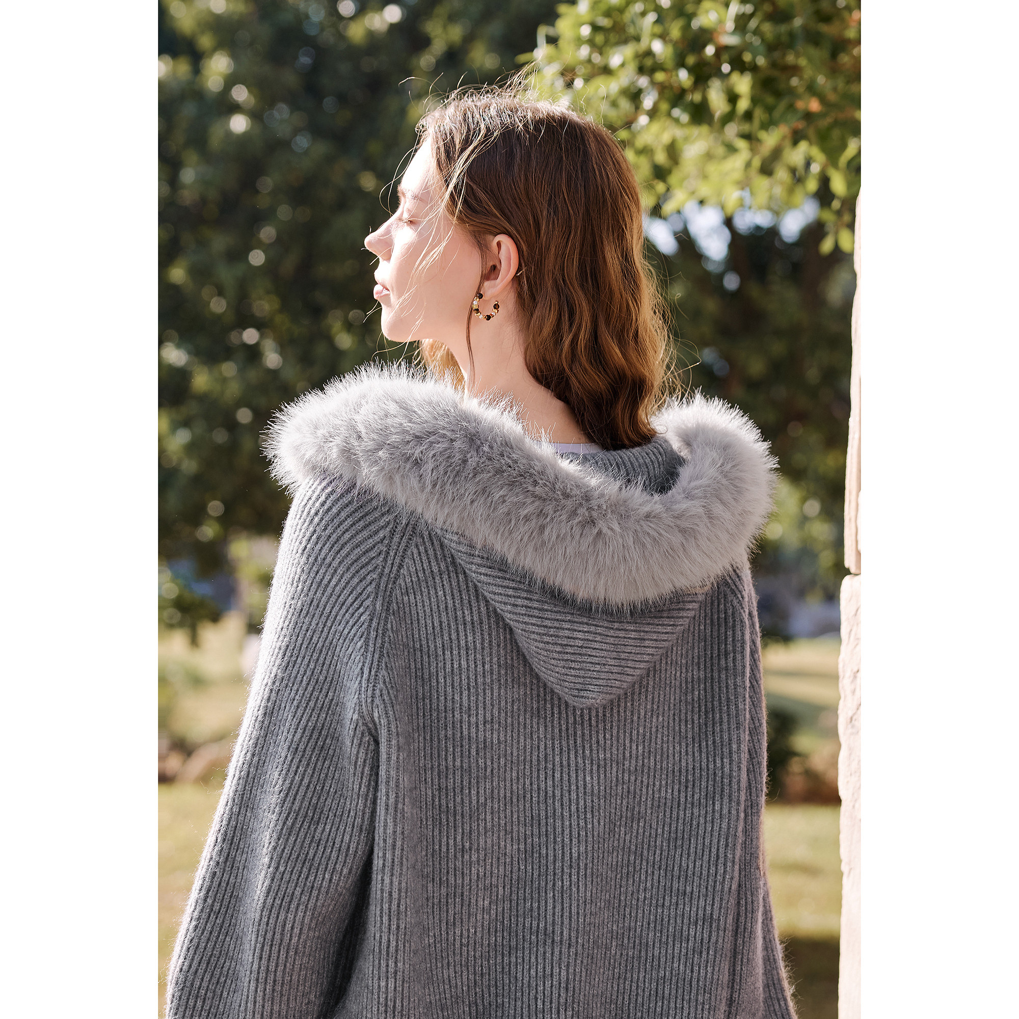 betu百图连帽毛领外套秋冬季毛衣开衫长袖保暖拉链设计小个子,淘宝优惠券,粉丝福利购,淘宝优惠卷