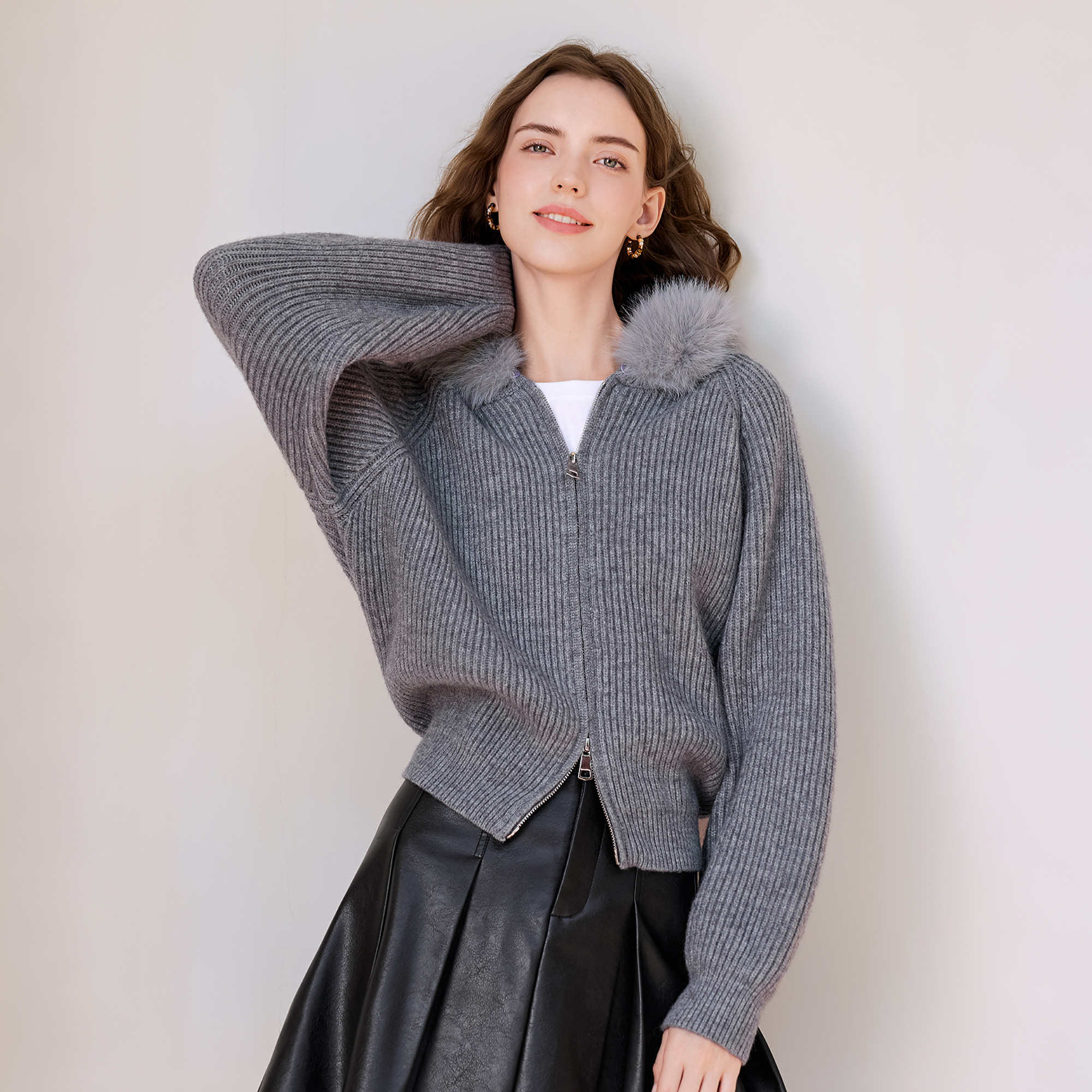 betu百图连帽毛领外套秋冬季毛衣开衫长袖保暖拉链设计小个子,淘宝优惠券,粉丝福利购,淘宝优惠卷