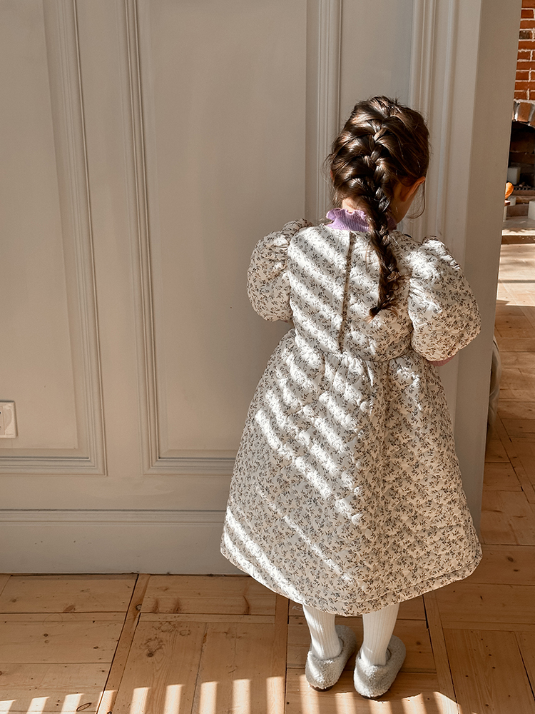 加厚夹棉保暖儿童冬季裙子新款女童洋气宫廷风泡泡短袖碎花连衣裙 - 图1