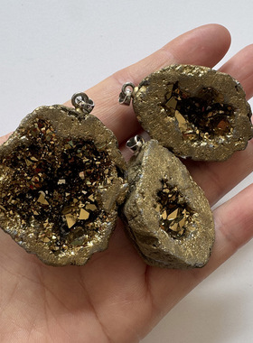 时尚饰品电镀水晶玛瑙晶洞吊坠石头项链配坠挂饰矿石标本工艺品