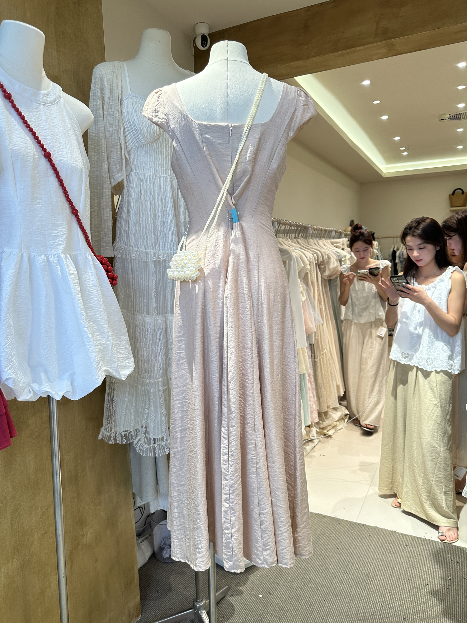十三行韩版2024年夏季修身方领压褶设计长款飞飞袖显瘦连衣裙单件