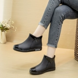 Rainwood Women's Fashion промахивает водонепроницаемые туфли для катания на коньках короткие баки и хлопковые сладкие туфли Новые модные дождевые ботинки.