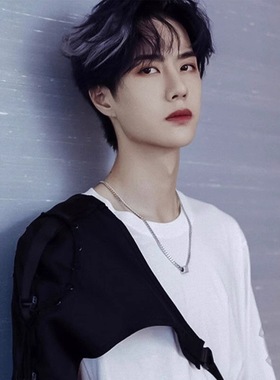 2025新款冷淡风小方块钛钢项链男女潮ins简约个性百搭卫衣毛衣链