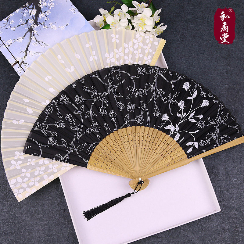 和扇堂扇子和风女式绢扇工艺礼品折扇樱花小扇紫外光UV变色扇子_虎窝淘