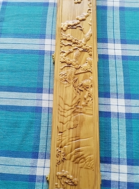 黄金刺实木一体雕刻鱼漂盒！