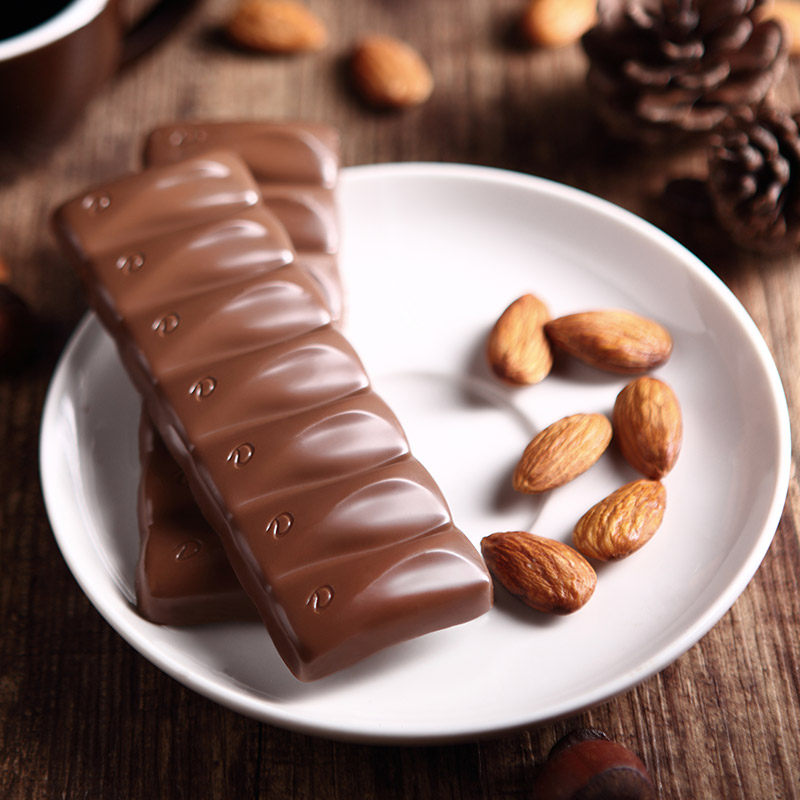 德芙巧克力43g*12条榛仁丝滑牛奶巴旦木香浓黑巧排块小吃零食送礼,淘宝优惠券,粉丝福利购,淘宝优惠卷