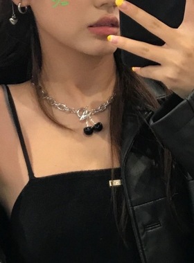 欧美跨境饰品黑色小樱桃吊坠chok